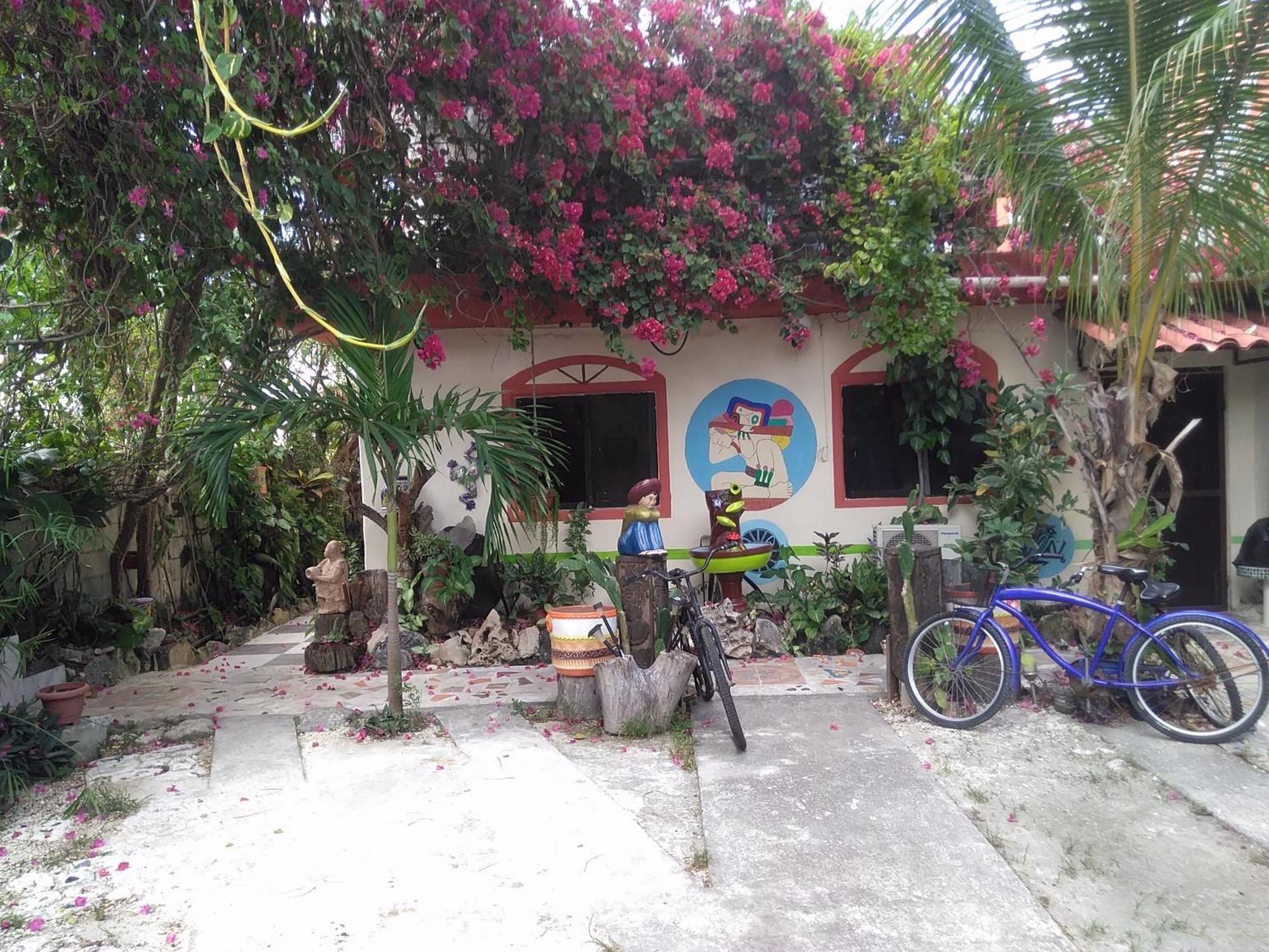 Buenos Dias Guest House Puerto Morelos Bagian luar foto