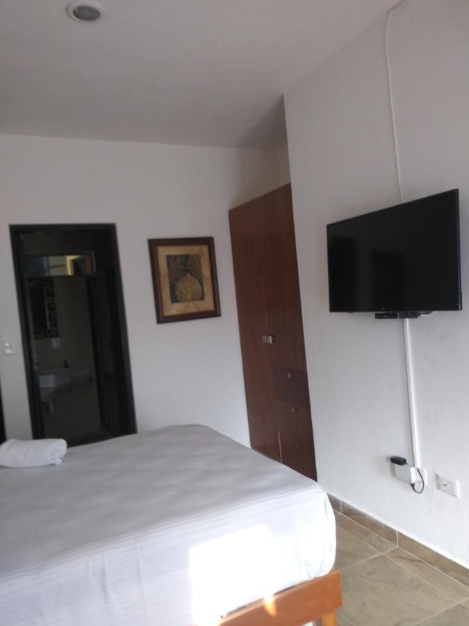 Buenos Dias Guest House Puerto Morelos Bagian luar foto